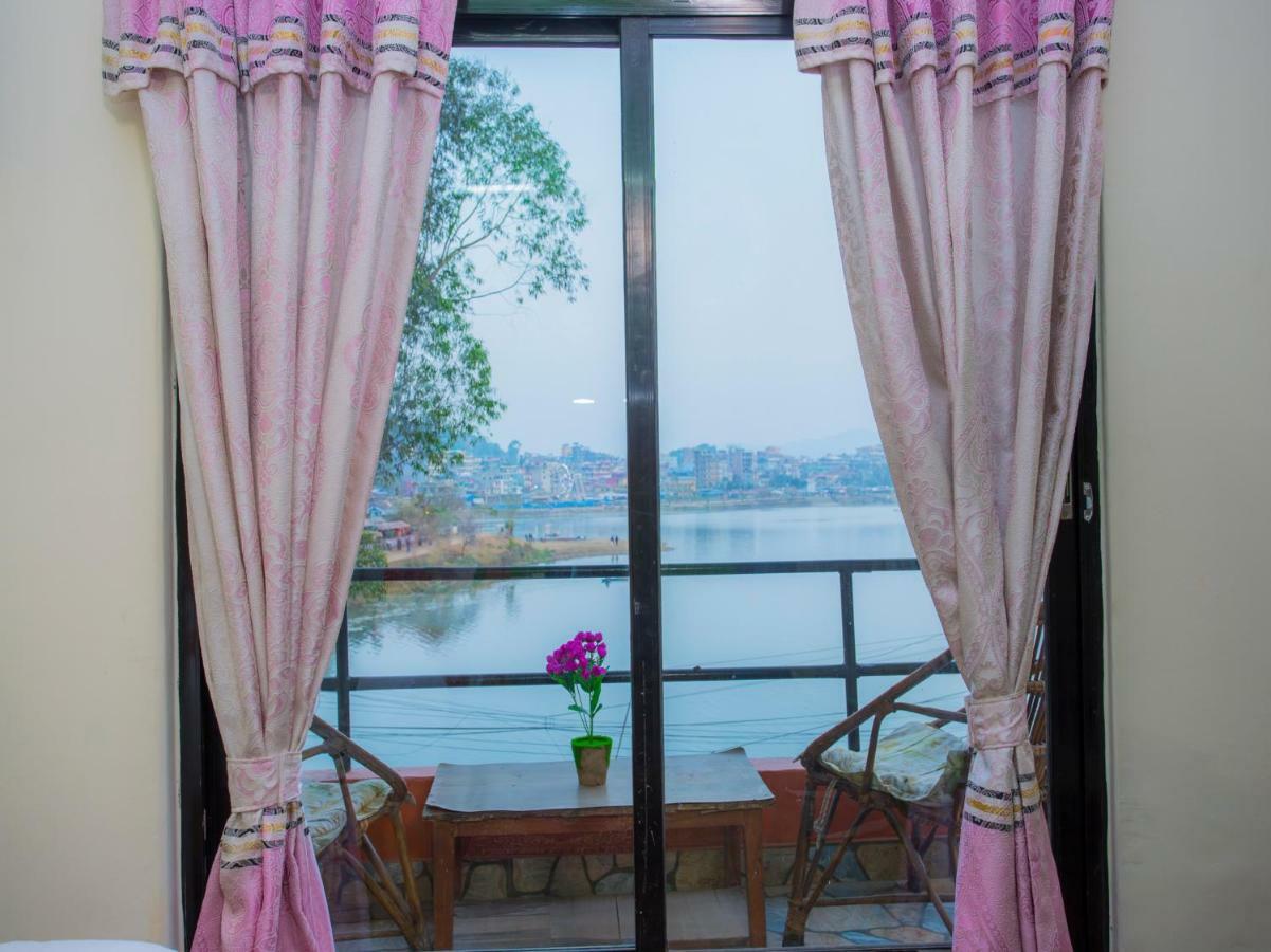 Hotel Fewa Corner & Restro Ποκάρα Εξωτερικό φωτογραφία