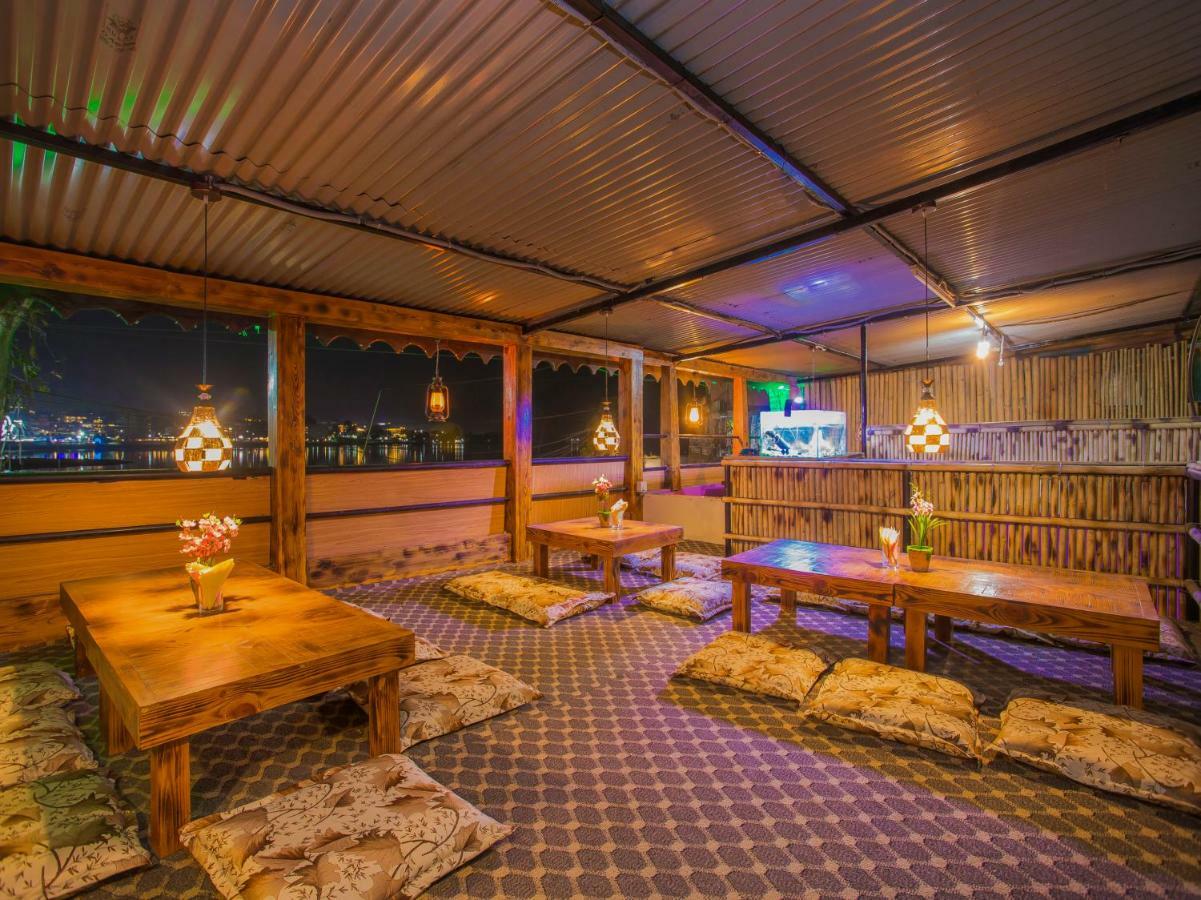 Hotel Fewa Corner & Restro Ποκάρα Εξωτερικό φωτογραφία